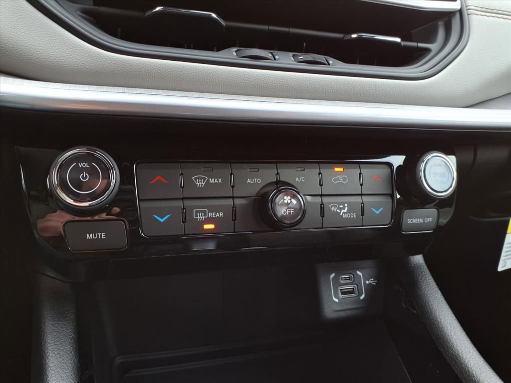 New 2026 Jeep Compass Limited w/ Sun, Sound & Navigation Group image 11