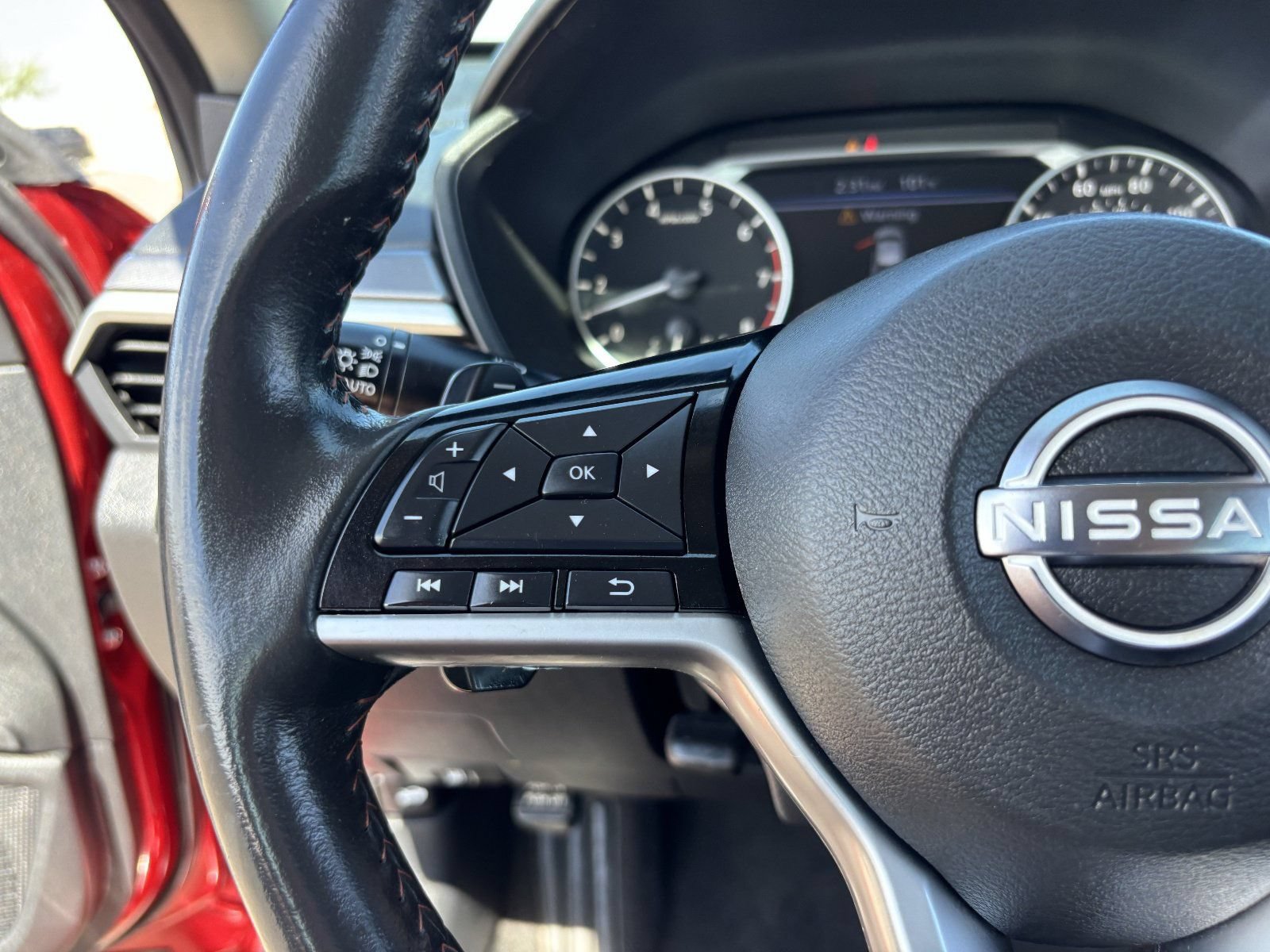 Used 2024 Nissan Altima 2.5 SR FWD image 29
