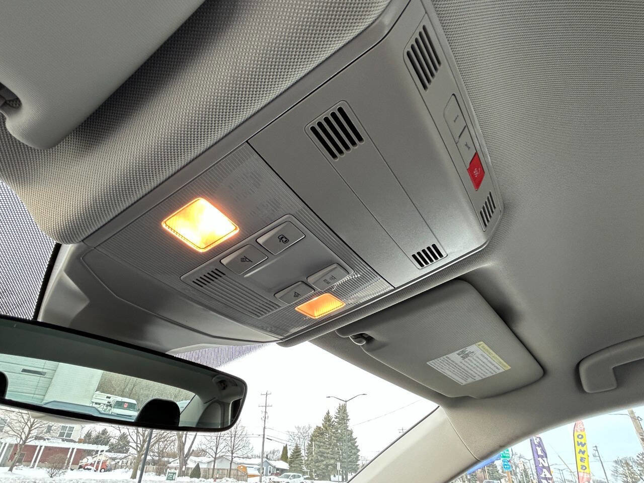 Used 2024 Volkswagen Jetta SE image 35