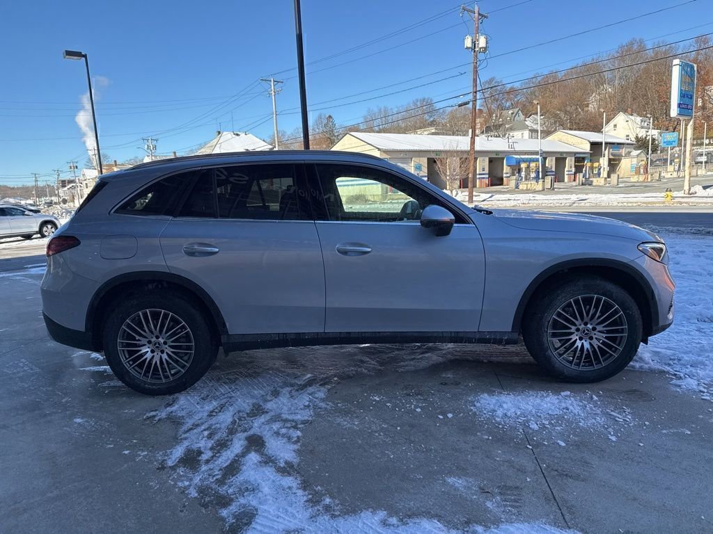 New 2026 Mercedes-Benz GLC 300 4MATIC image 9