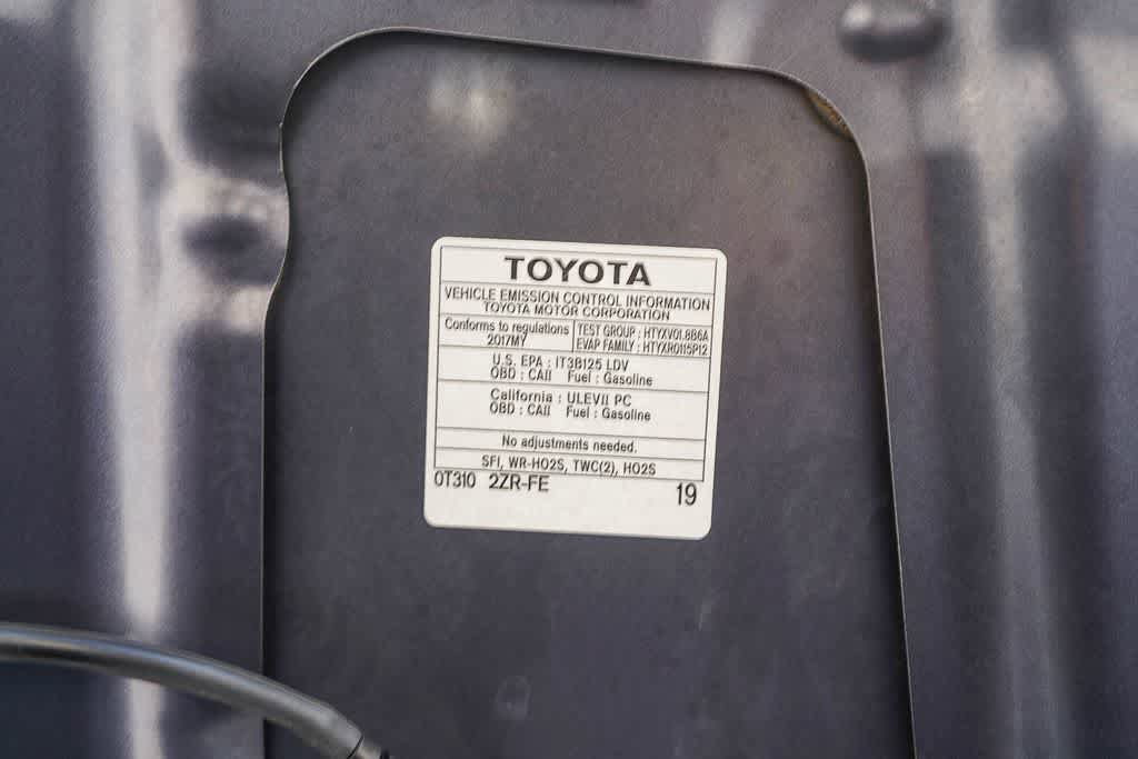 Used 2017 Toyota Corolla SE w/ SE Premium Package FWD image 28