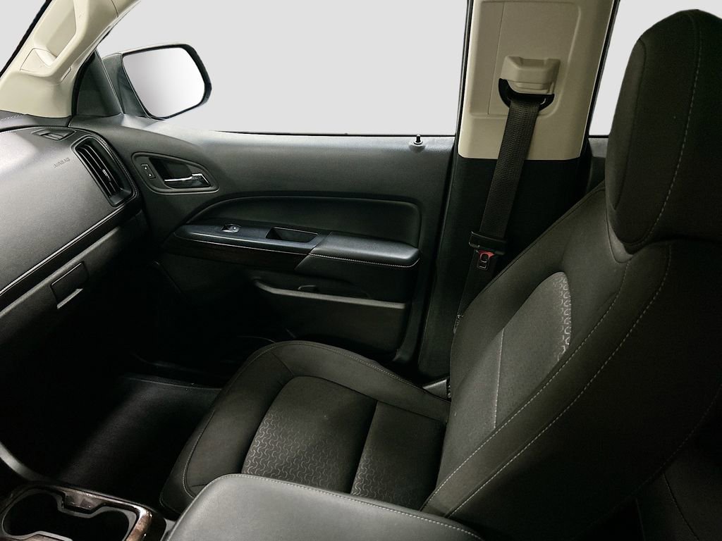 Used 2020 GMC Canyon SLE w/ Driver Alert Package image 21