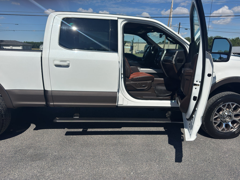 Used 2020 Ford F350 King Ranch w/ King Ranch Ultimate Package AWD/4WD image 3