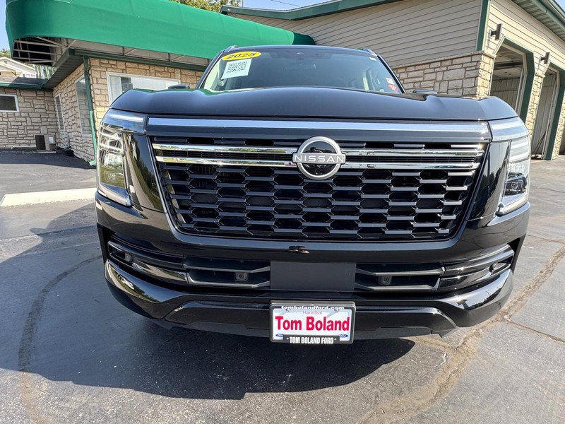 Used 2025 Nissan Armada SV AWD/4WD image 6