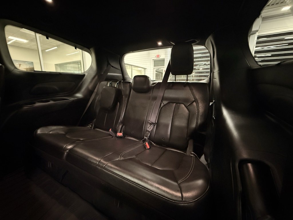 Used 2021 Chrysler Pacifica Touring-L w/ Uconnect Theater Family Group image 21