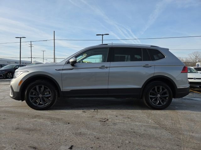 Used 2022 Volkswagen Tiguan SE image 4