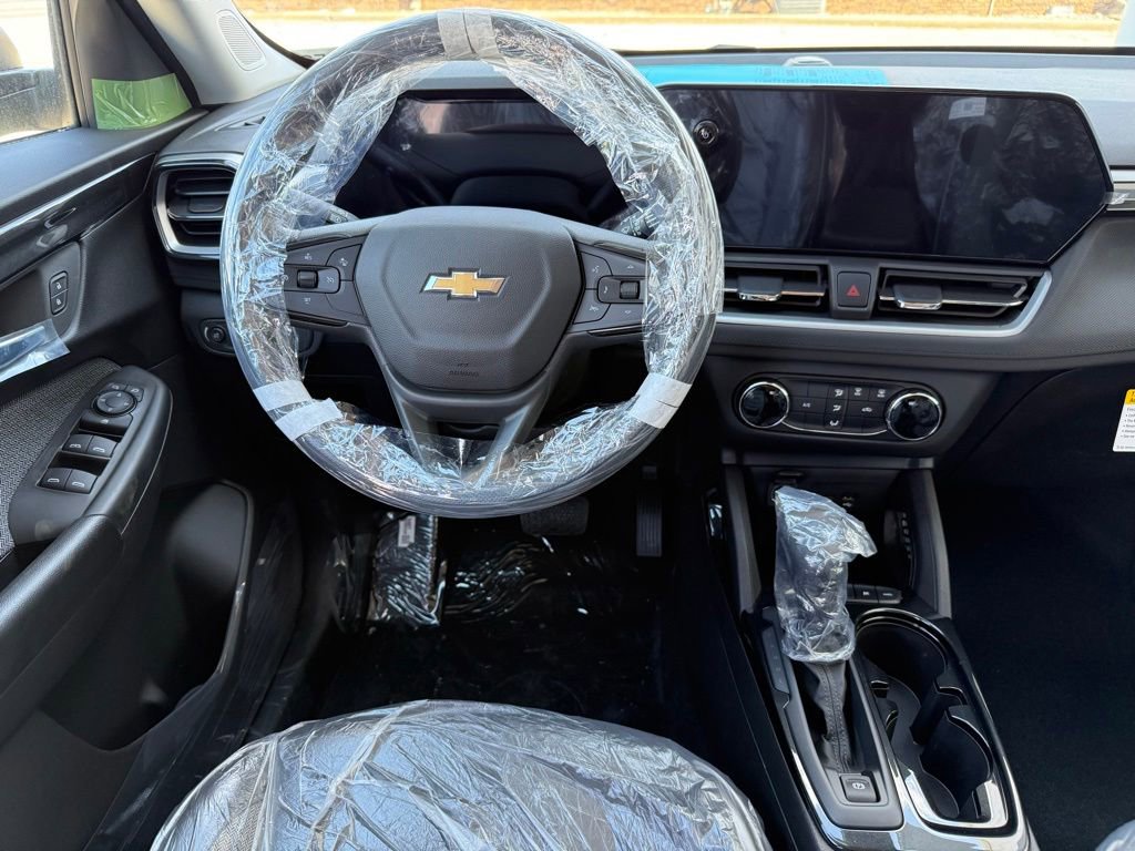 New 2026 Chevrolet TrailBlazer LS w/ LS Convenience Package AWD/4WD image 3
