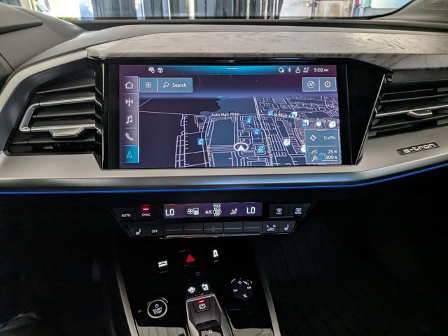 Used 2024 Audi Q4 e-tron Prestige AWD/4WD image 15