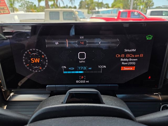 Used 2025 GMC Hummer EV 3X w/ LPO, Sport Package AWD/4WD image 33
