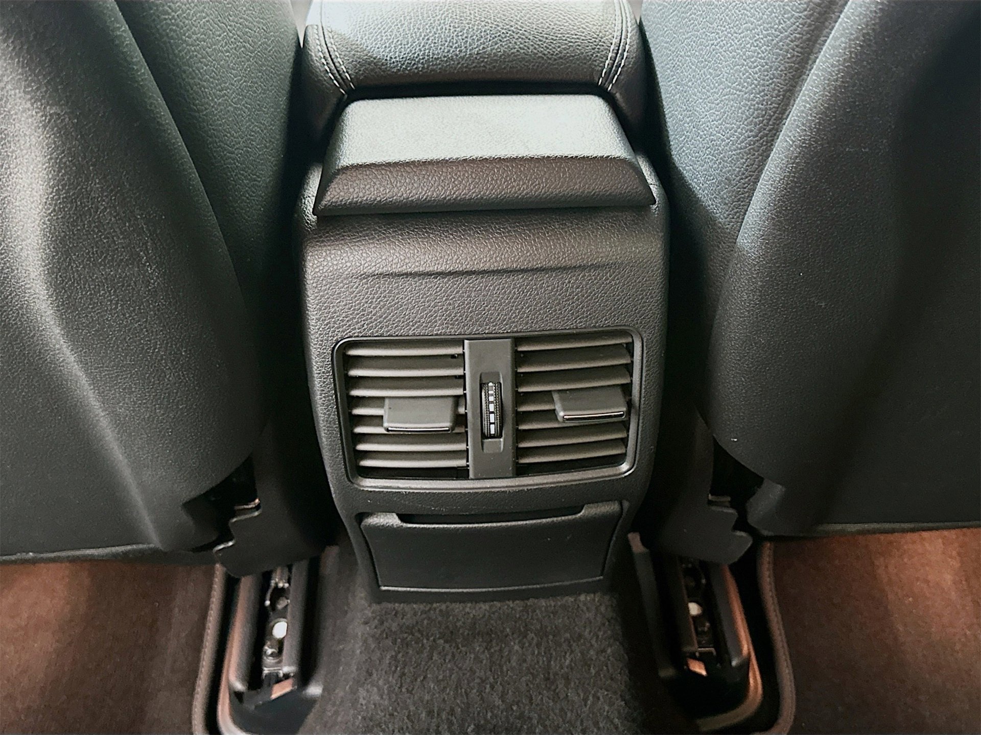 Used 2020 Mercedes-Benz GLA 250 4MATIC image 27