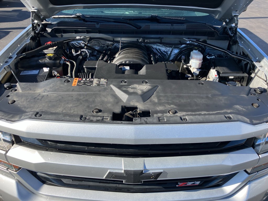 Used 2017 Chevrolet Silverado 1500 LT w/ All Star Edition image 38