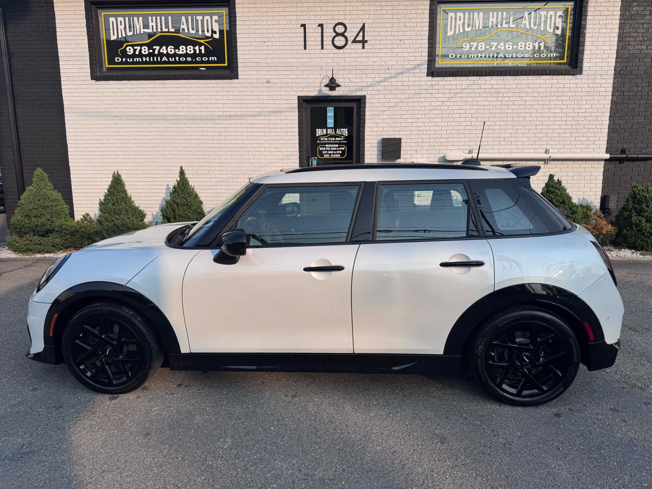 Used 2025 MINI Cooper S FWD image 2