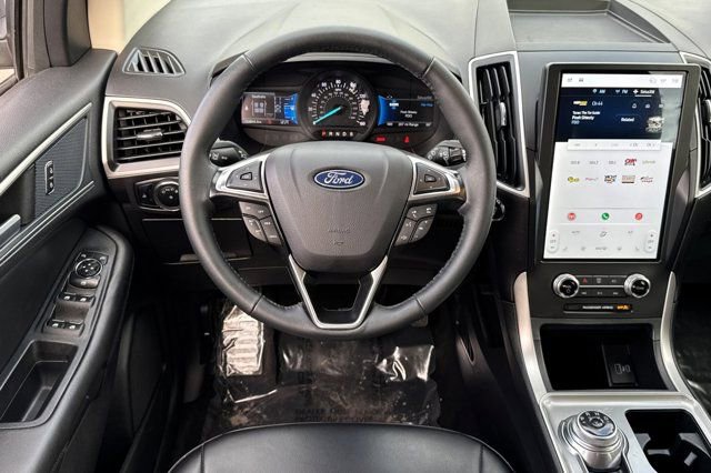 Used 2024 Ford Edge SEL image 15