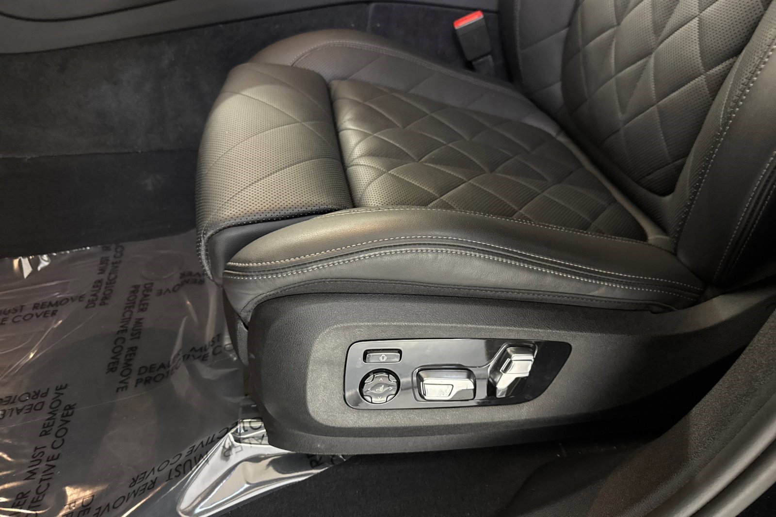 Used 2024 BMW X6 M60i w/ Dynamic Handling Package AWD/4WD image 14