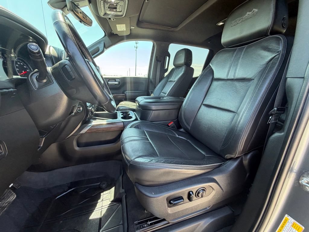 Used 2020 Chevrolet Silverado 1500 High Country w/ Technology Package AWD/4WD image 15