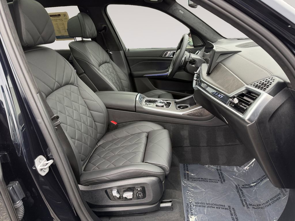 Certified 2024 BMW X7 xDrive40i w/ Executive Package image 15