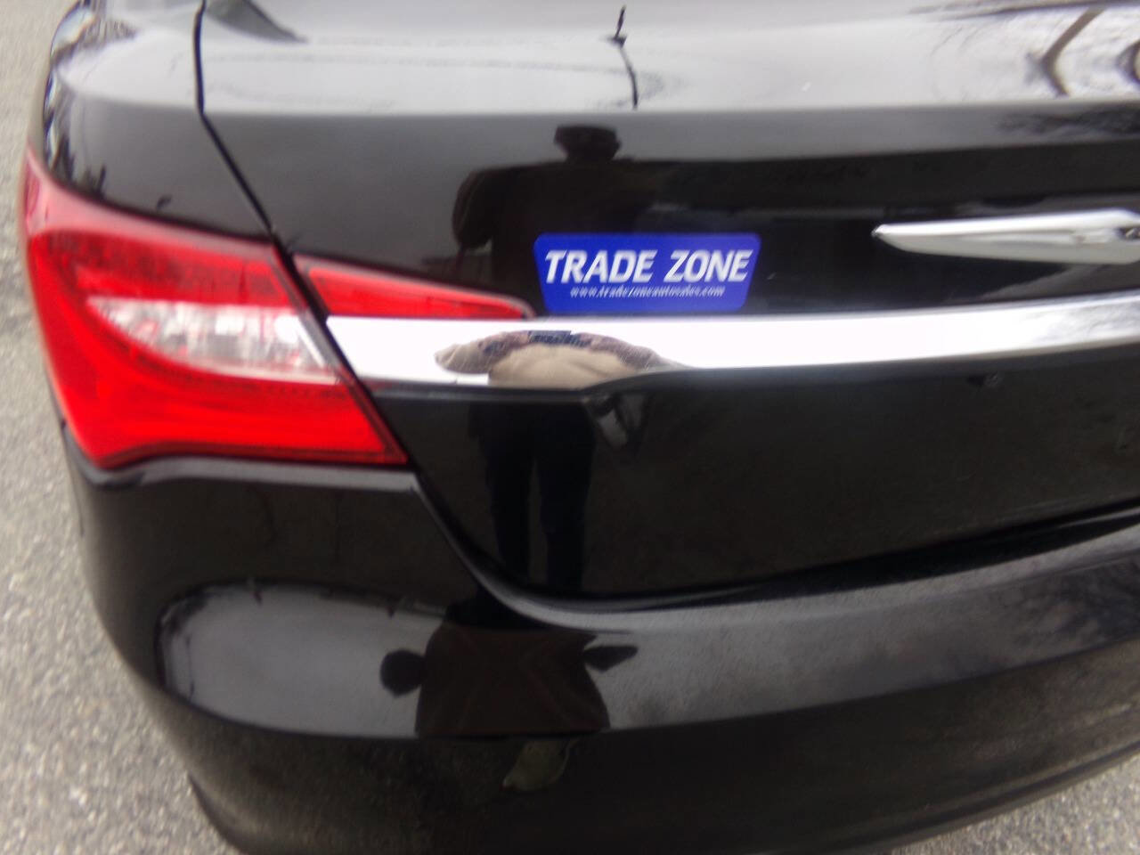 Used 2014 Chrysler 200 Limited w/ Sun/Sound Group FWD image 10
