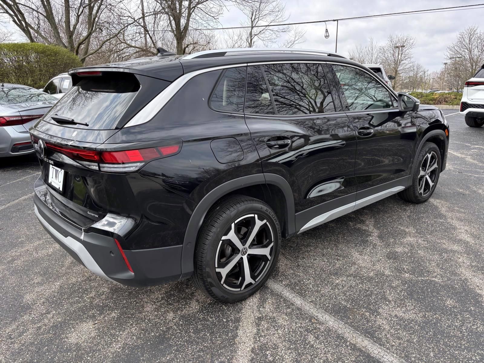 Certified 2025 Volkswagen Tiguan SE AWD/4WD image 5