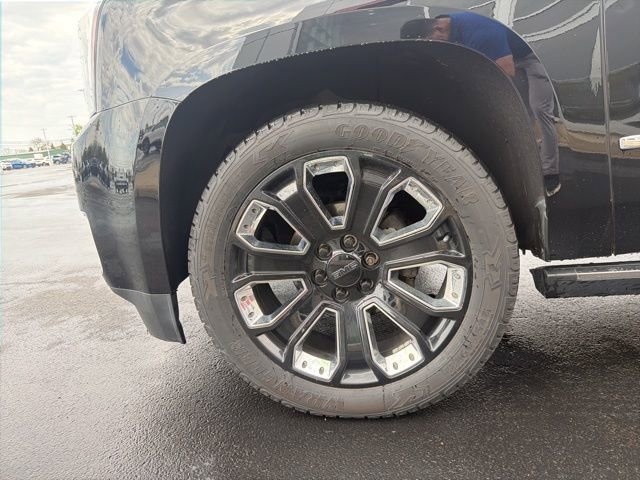 Used 2020 GMC Yukon XL Denali w/ Denali Ultimate Package AWD/4WD image 10