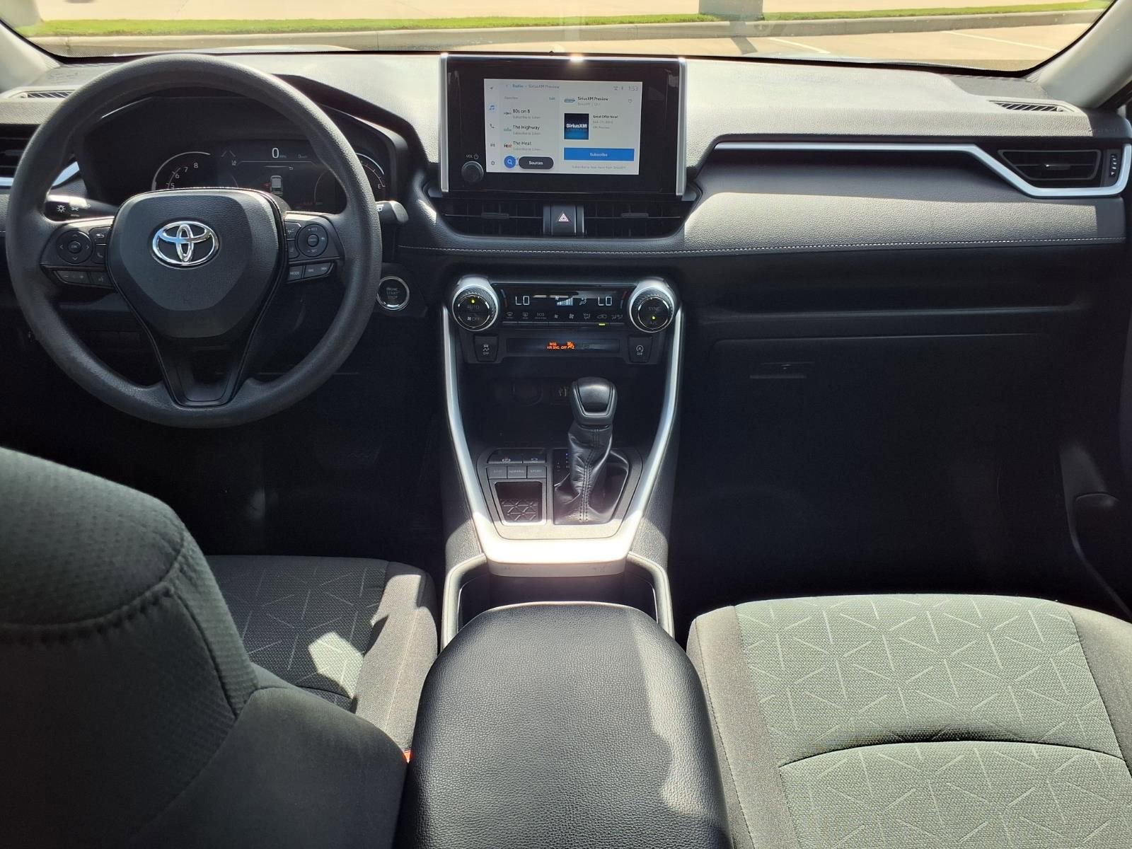 Used 2023 Toyota RAV4 XLE w/ Convenience Package image 9