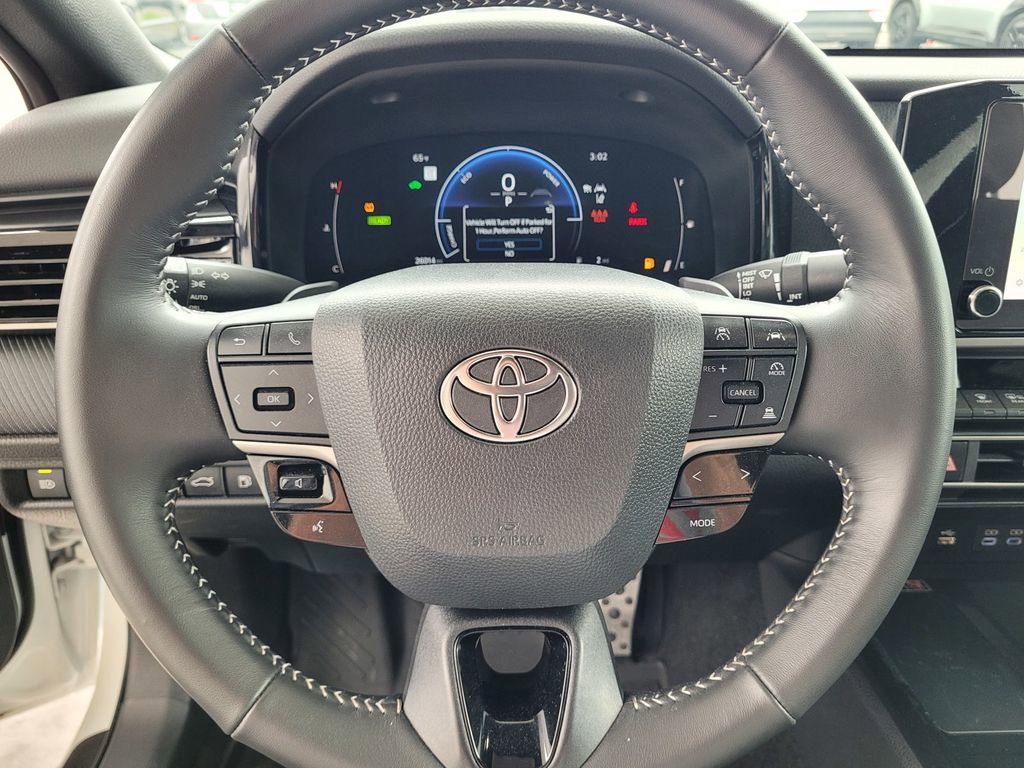 Used 2026 Toyota Camry SE FWD image 22