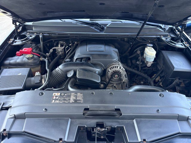 Used 2012 Chevrolet Suburban LTZ AWD/4WD image 35