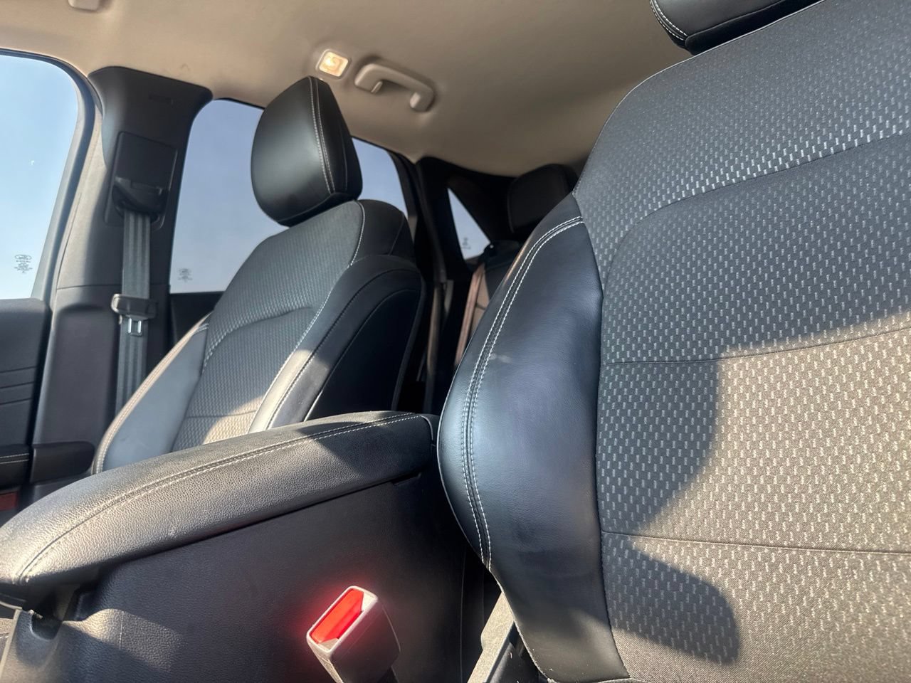 Used 2023 Ford Escape SE FWD image 39