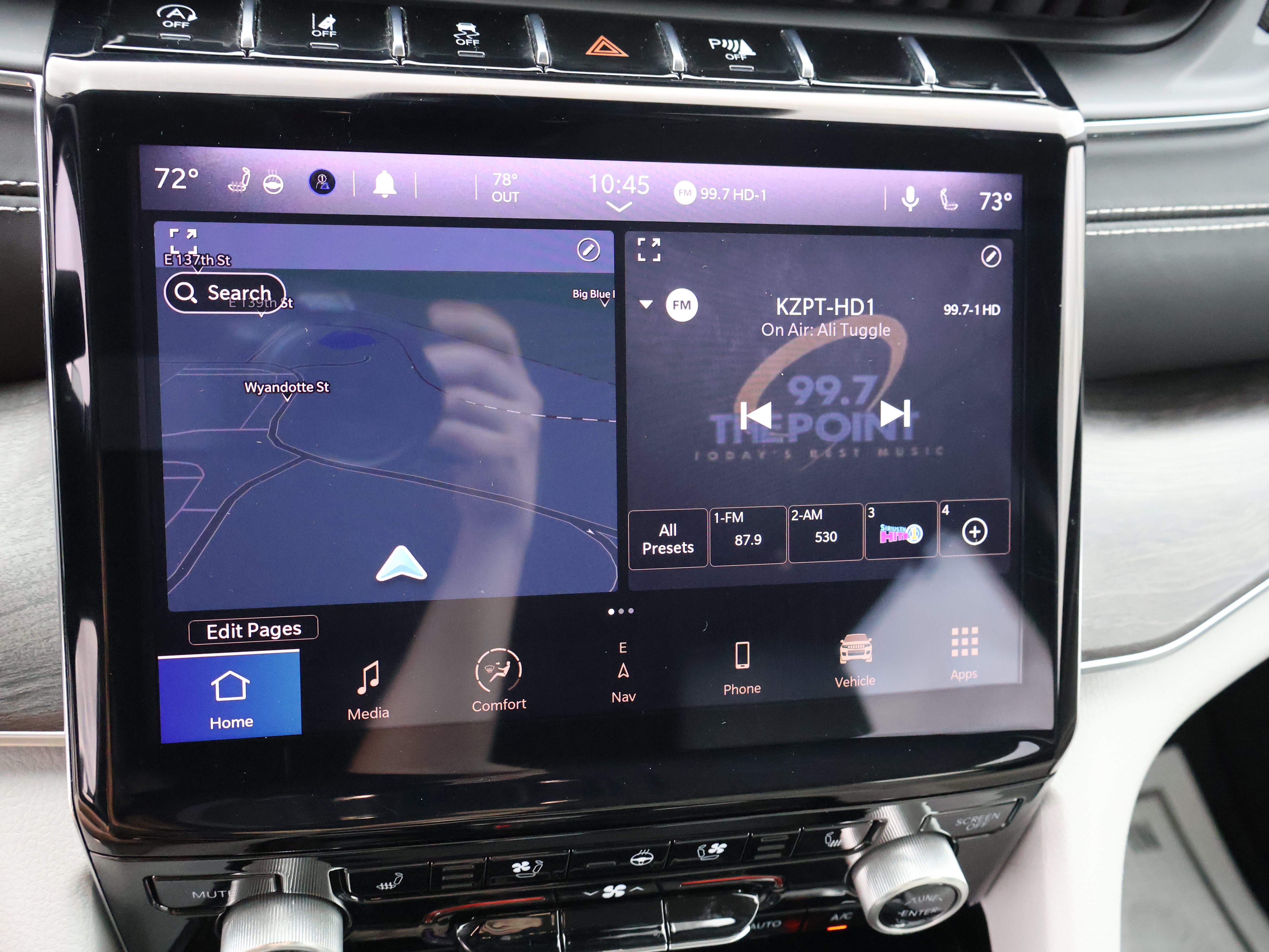 Used 2021 Jeep Grand Cherokee L Overland w/ Advanced Protech Group III AWD/4WD image 37