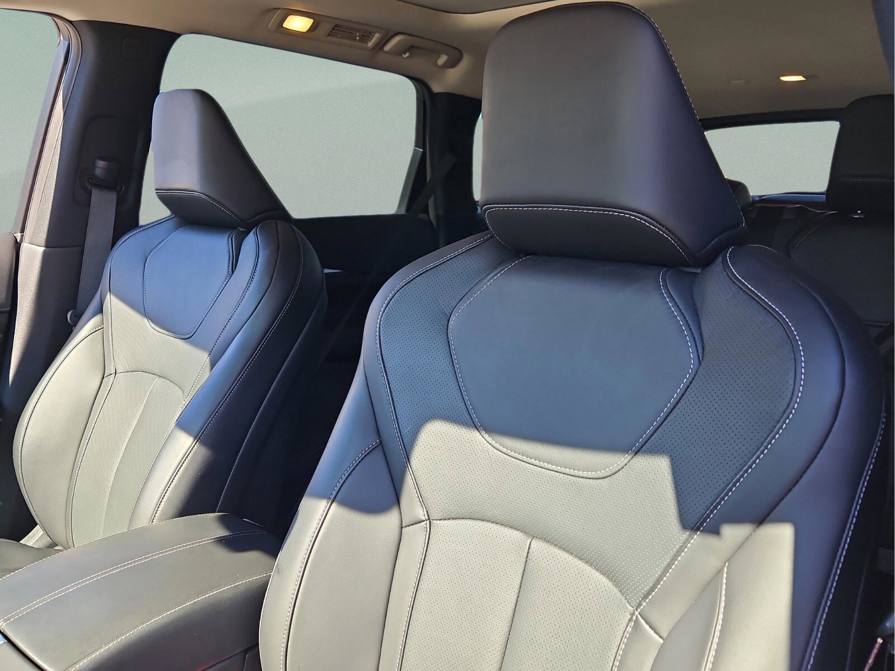 Certified 2025 INFINITI QX60 Luxe w/ Lighting Package (N94) image 17