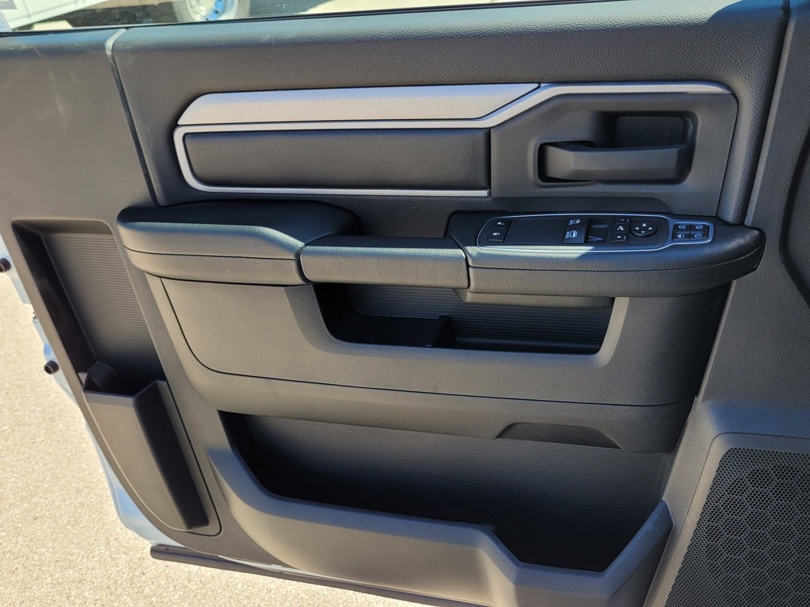 New 2024 RAM 2500 Tradesman w/ Chrome Appearance Group image 23