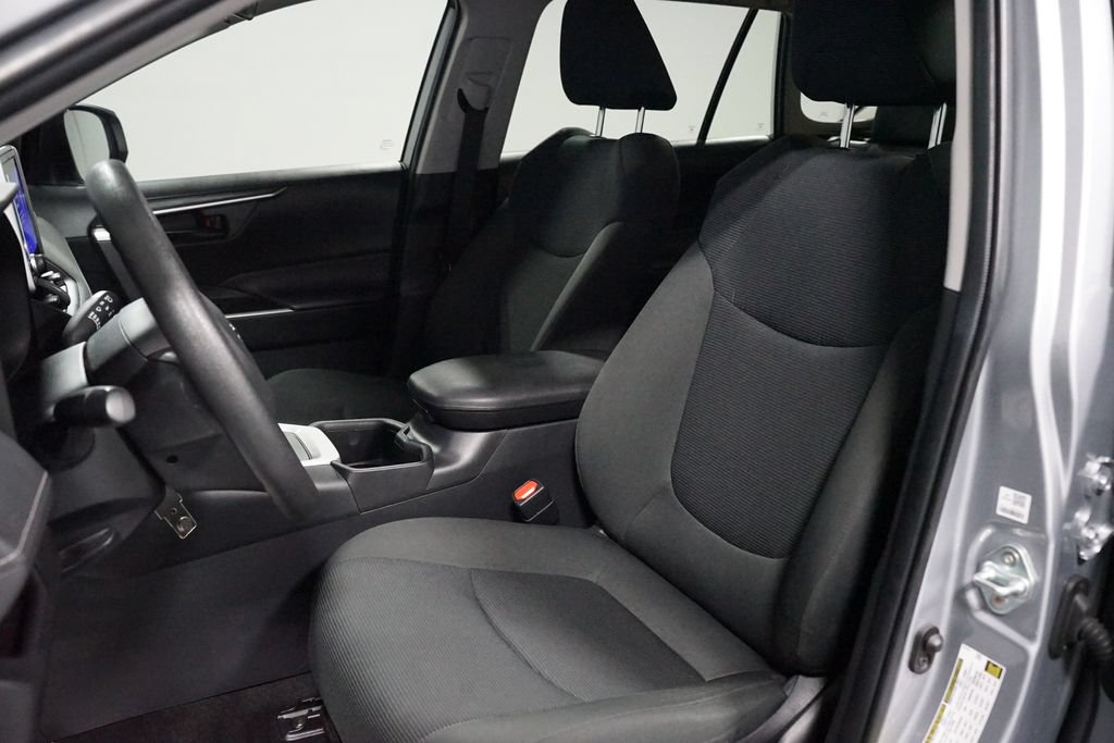Certified 2024 Toyota RAV4 LE AWD/4WD image 25