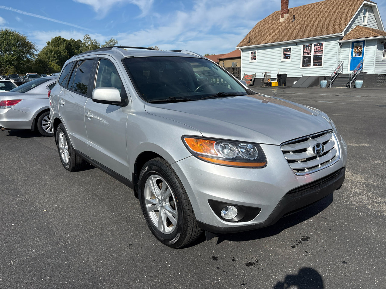 Used 2011 Hyundai Santa Fe SE image 8