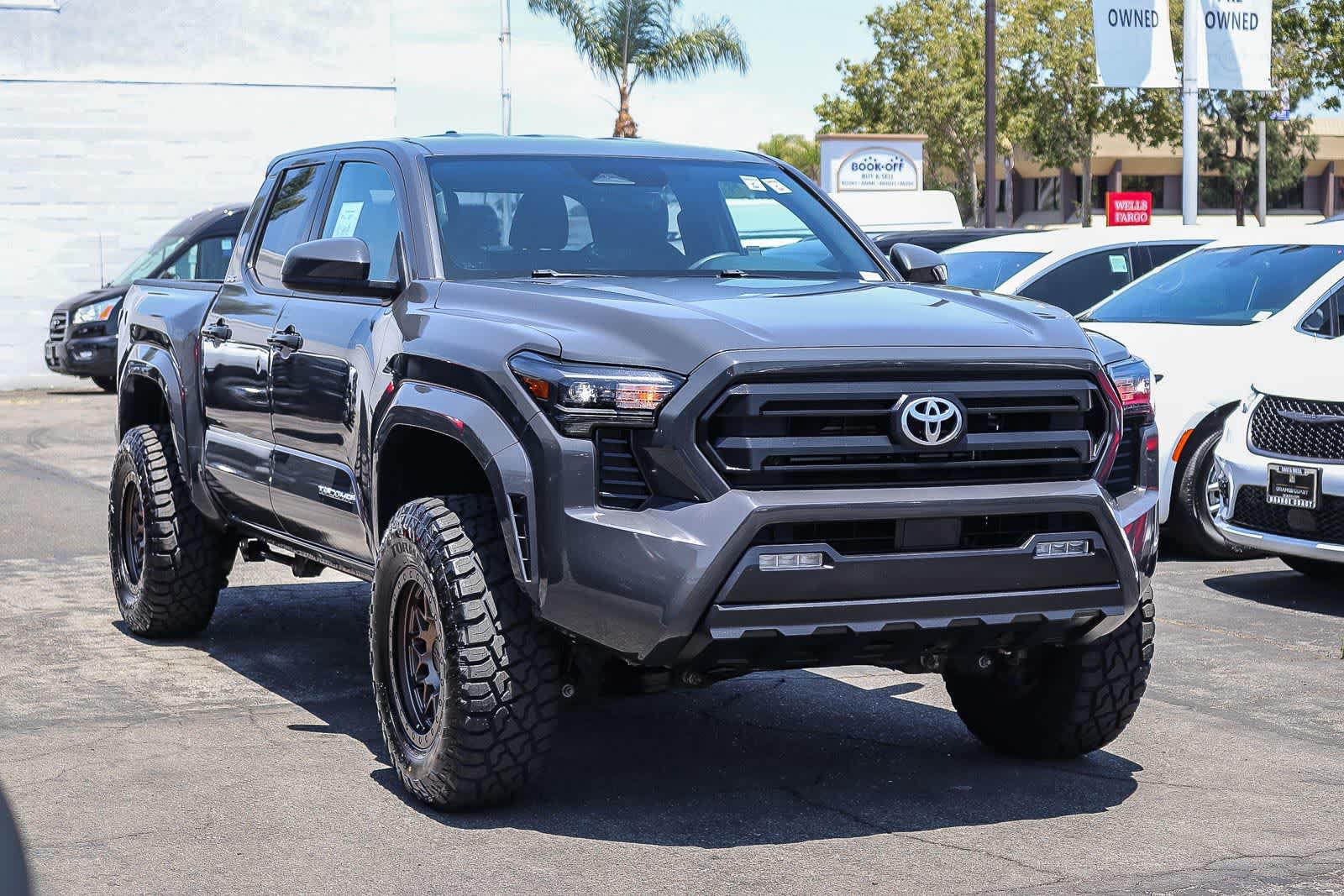 Used 2024 Toyota Tacoma SR5 RWD image 3