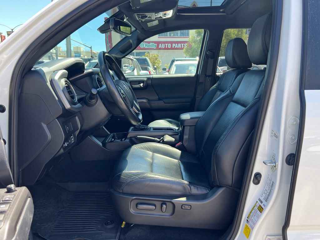 Certified 2021 Toyota Tacoma TRD Off-Road w/ TRD Premium Off Road Package AWD/4WD image 13