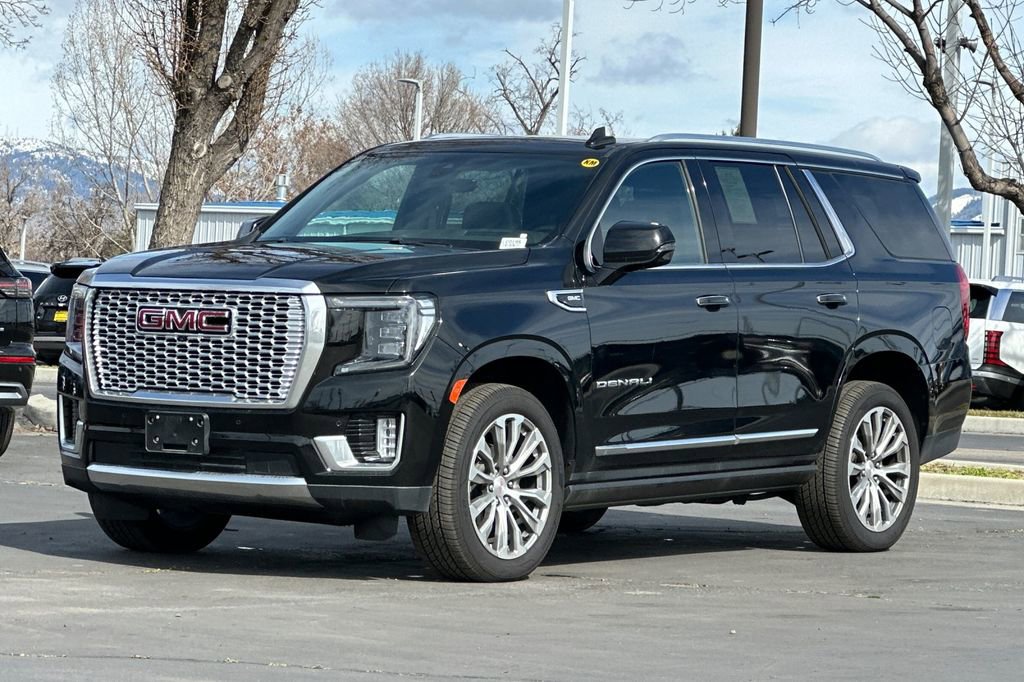 Used 2021 GMC Yukon Denali w/ Denali Premium Package AWD/4WD image 8