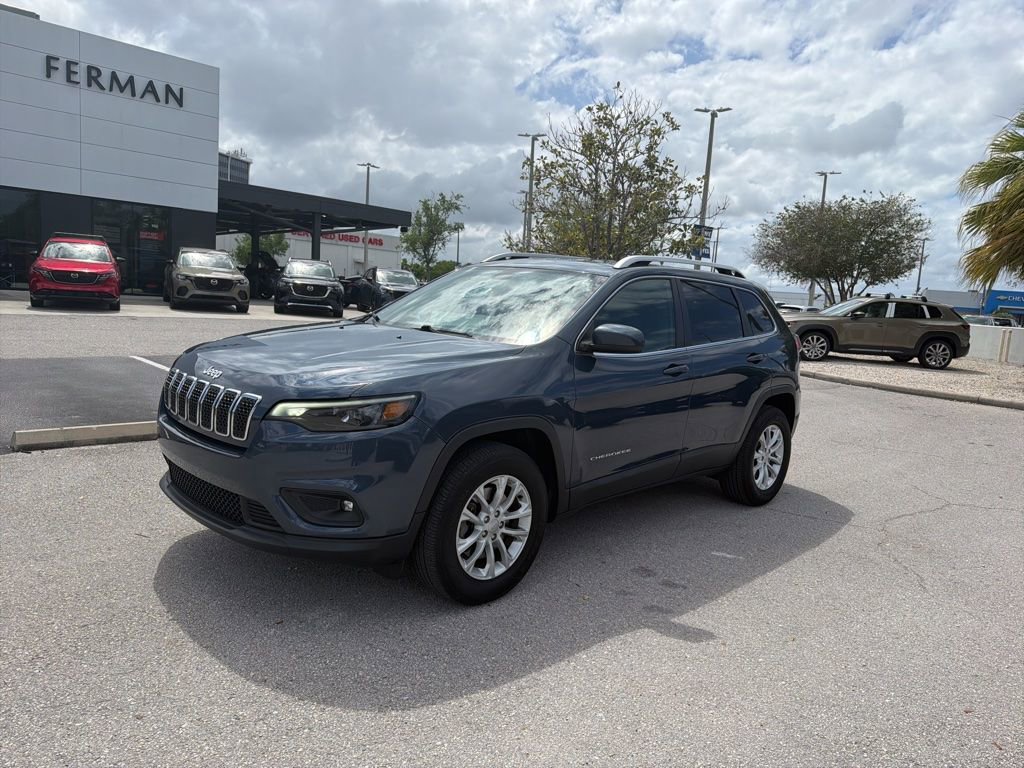 Used 2019 Jeep Cherokee Latitude w/ Cold Weather Group AWD/4WD image 1