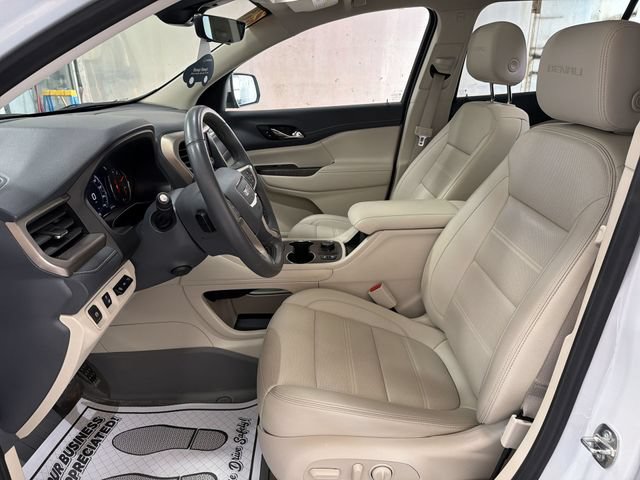 Certified 2023 GMC Acadia Denali w/ Denali Ultimate Package AWD/4WD image 11