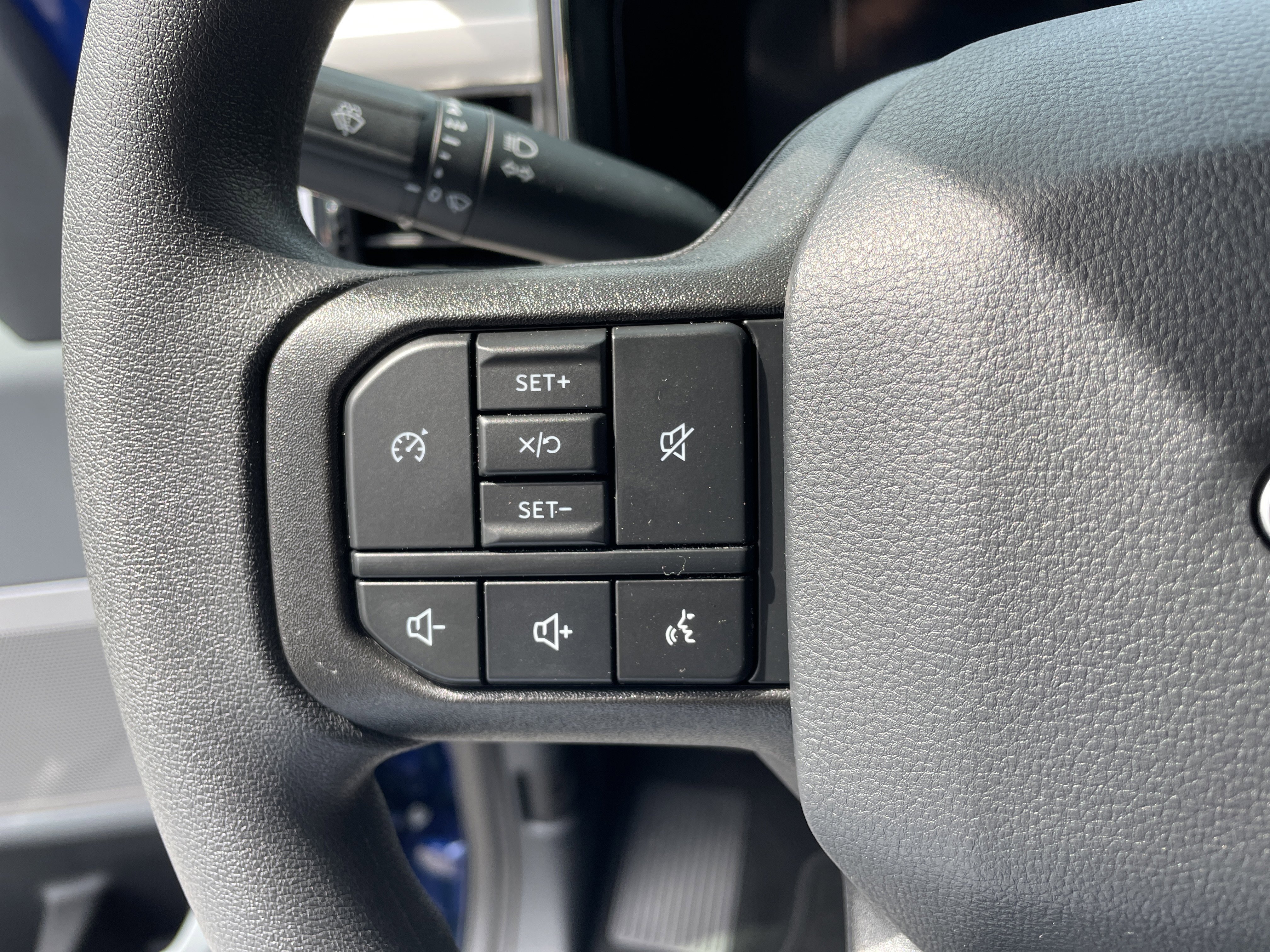 New 2026 Ford F350 XLT w/ XLT Premium Package image 25