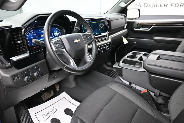 Used 2024 Chevrolet Silverado 1500 LT AWD/4WD image 19