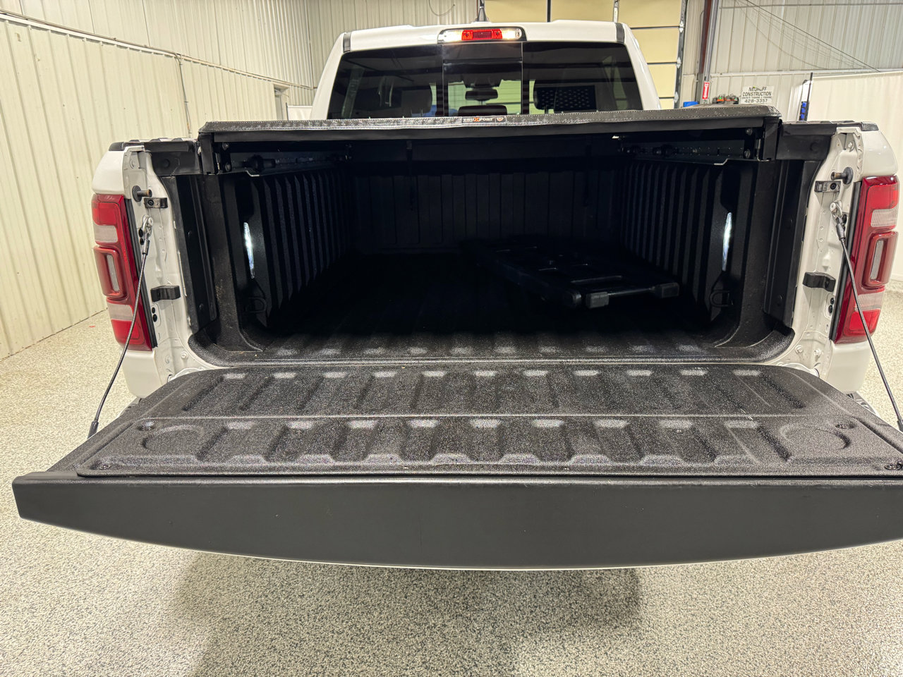 Used 2019 RAM 1500 Laramie image 8