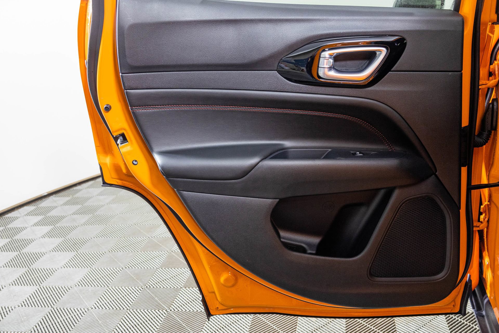 New 2026 Jeep Compass Trailhawk image 38