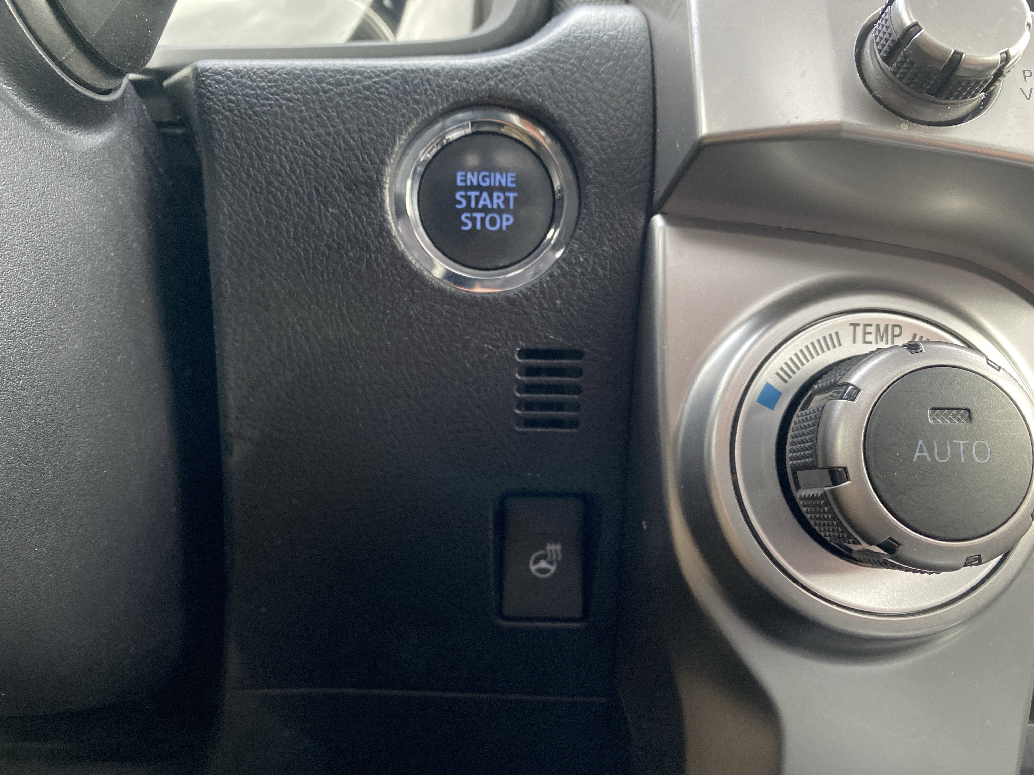 Used 2023 Toyota 4Runner Limited image 16