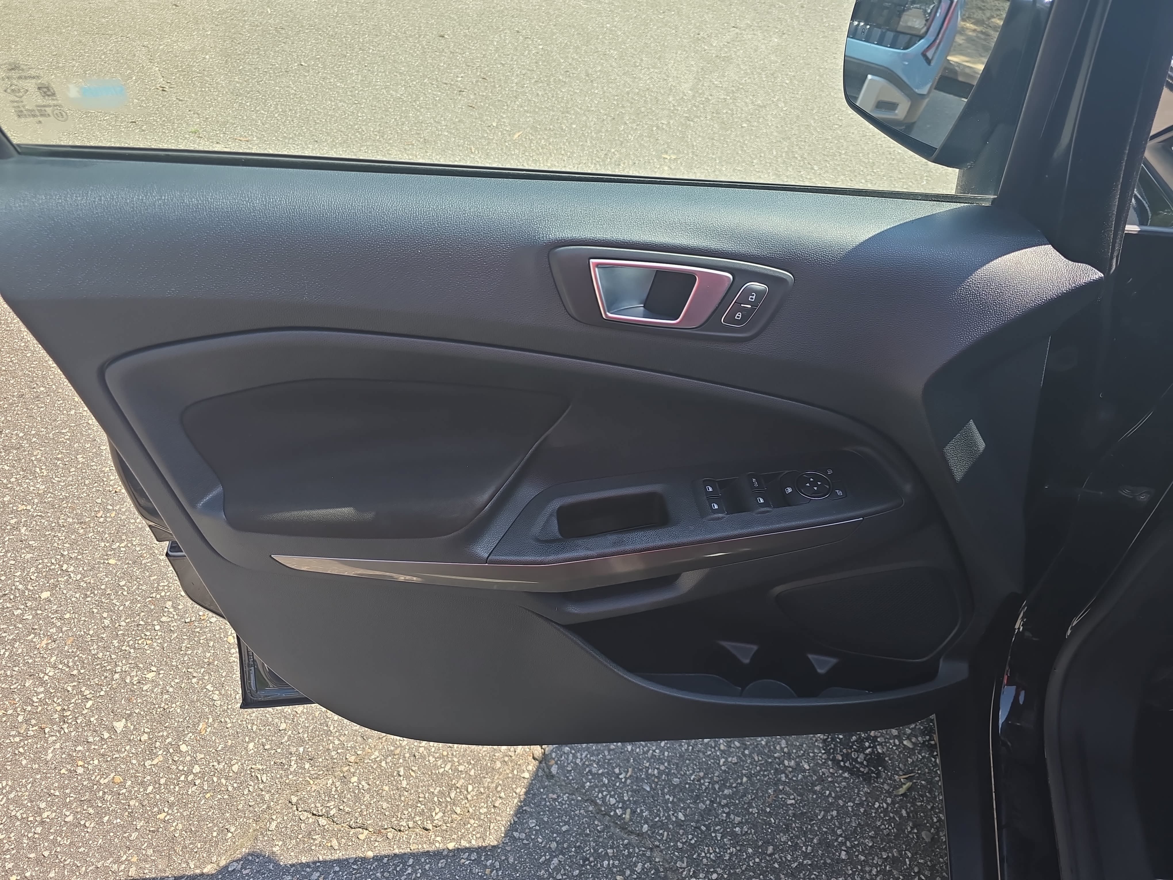 Used 2019 Ford EcoSport SE w/ SE Convenience Package FWD image 26