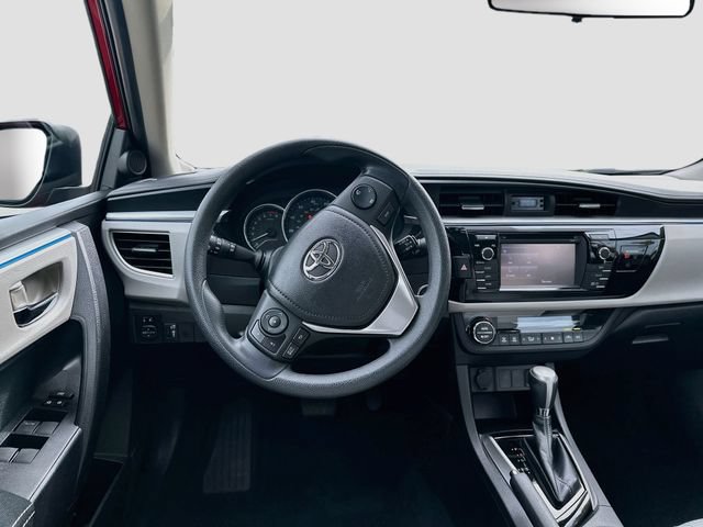 Used 2014 Toyota Corolla LE w/ Driver Convenience Package FWD image 11