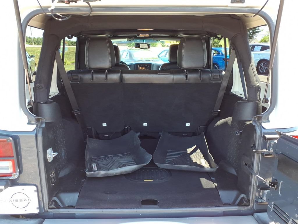 Used 2017 Jeep Wrangler Unlimited Sahara w/ Quick Order Package 24E Chief AWD/4WD image 12