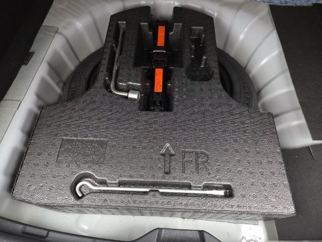 Used 2024 Nissan Kicks SV FWD image 34