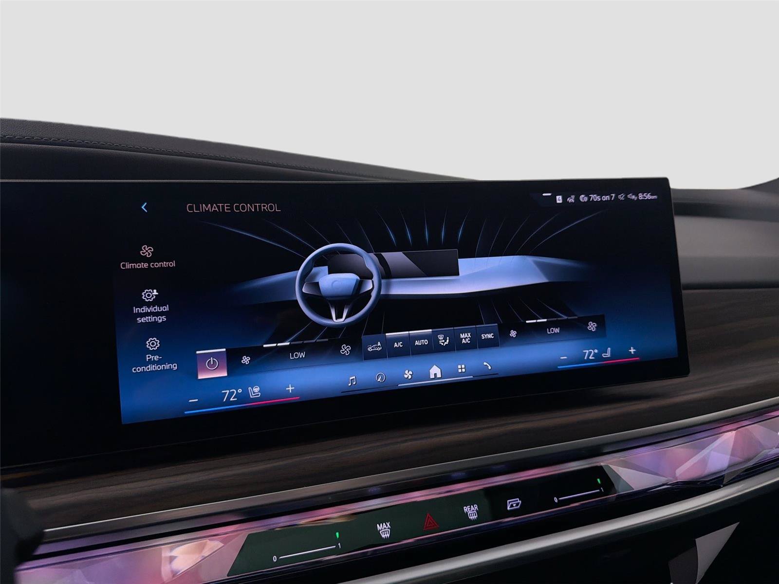 New 2026 BMW 750e xDrive AWD/4WD image 30