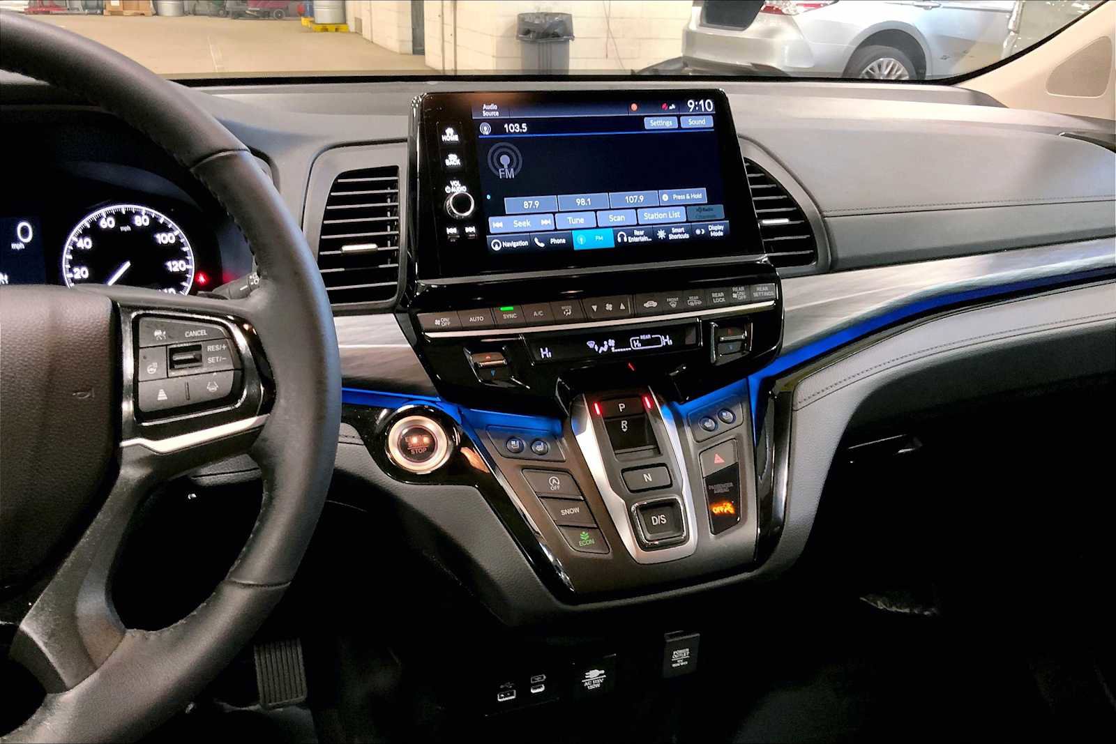 Used 2026 Honda Odyssey Elite image 6