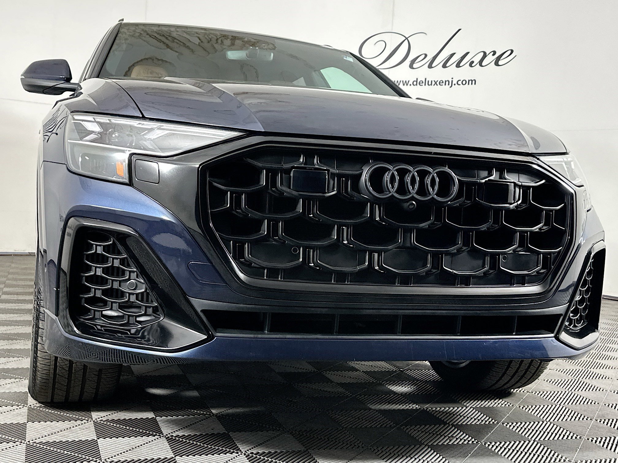 Used 2025 Audi Q8 Premium Plus w/ Premium Plus Package AWD/4WD image 31