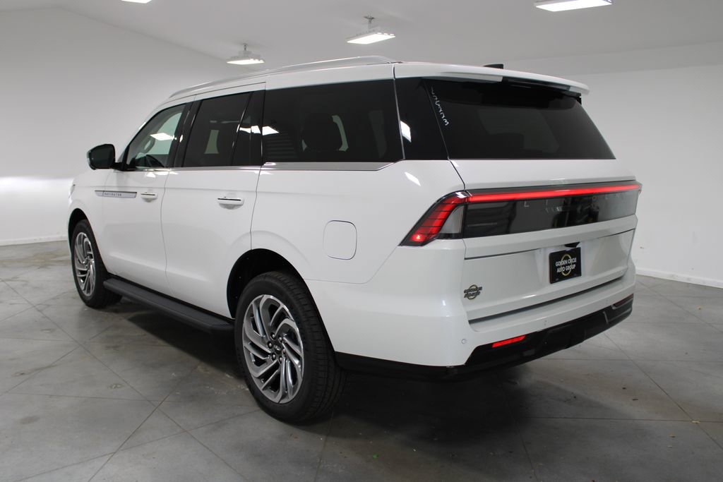 New 2026 Lincoln Navigator Premier AWD/4WD image 6